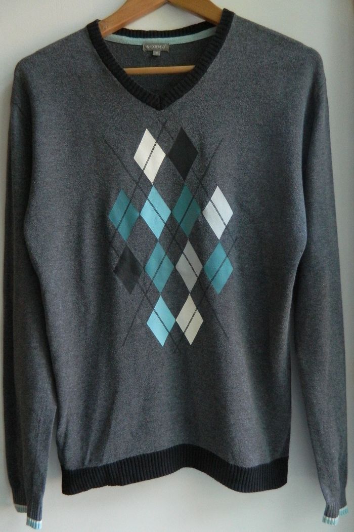 Pull col V "In extenso" T 16 ans