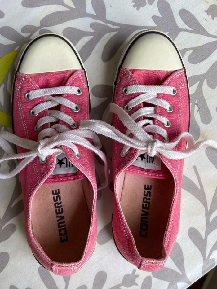 Baskets basses Converse roses taille 38