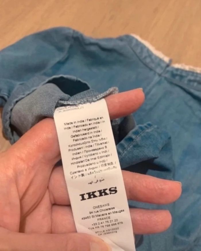 Blouse ikks 4 ans neuve - photo numéro 3