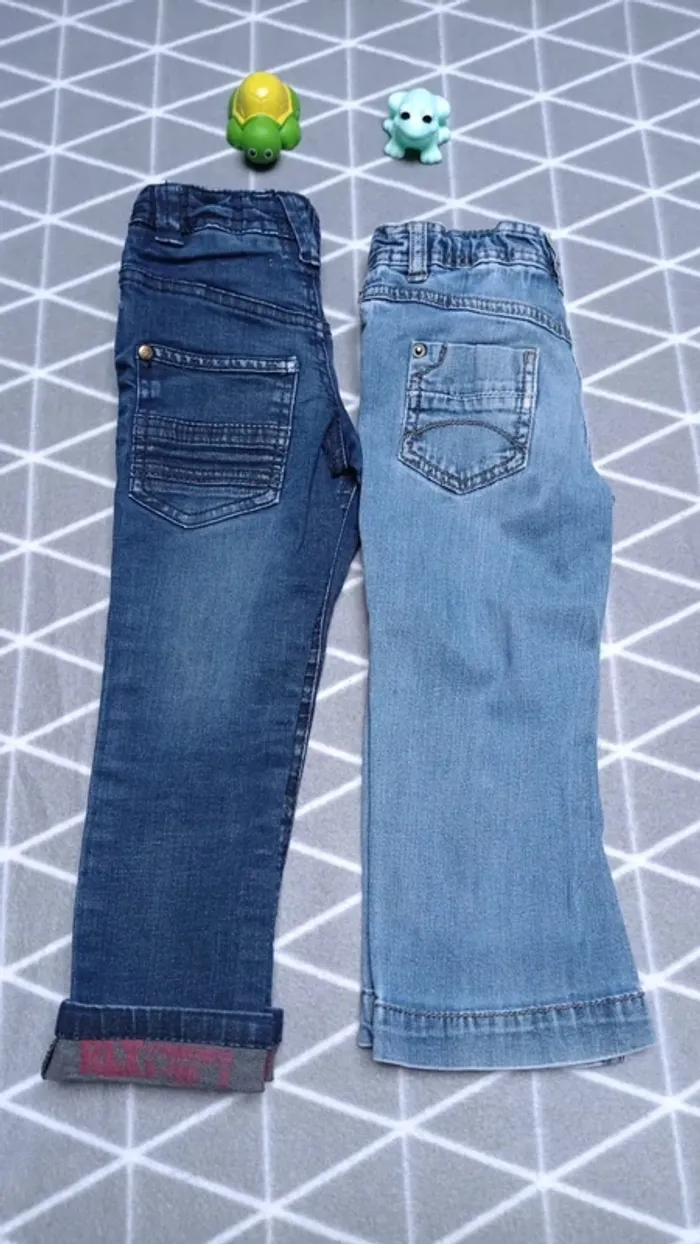 🦁 Lot 2 jeans, 2 ans