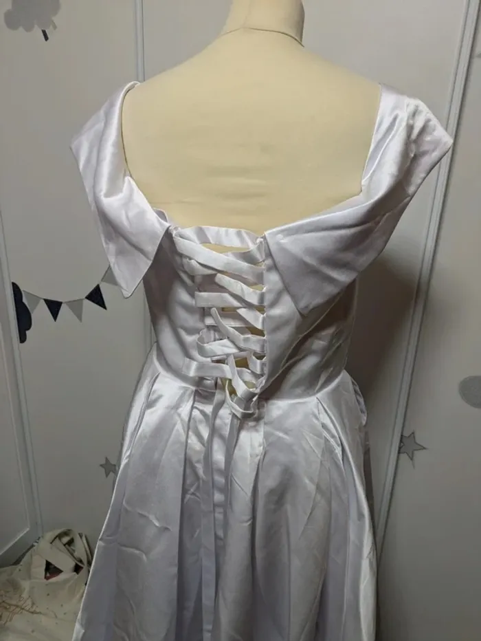 Robe trapèze de mariage taille 38 corsage laçage - photo numéro 6