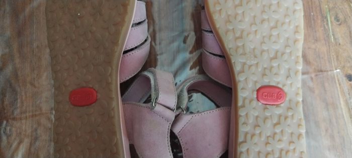 Paire de nu-pieds taille 38 - photo numéro 3