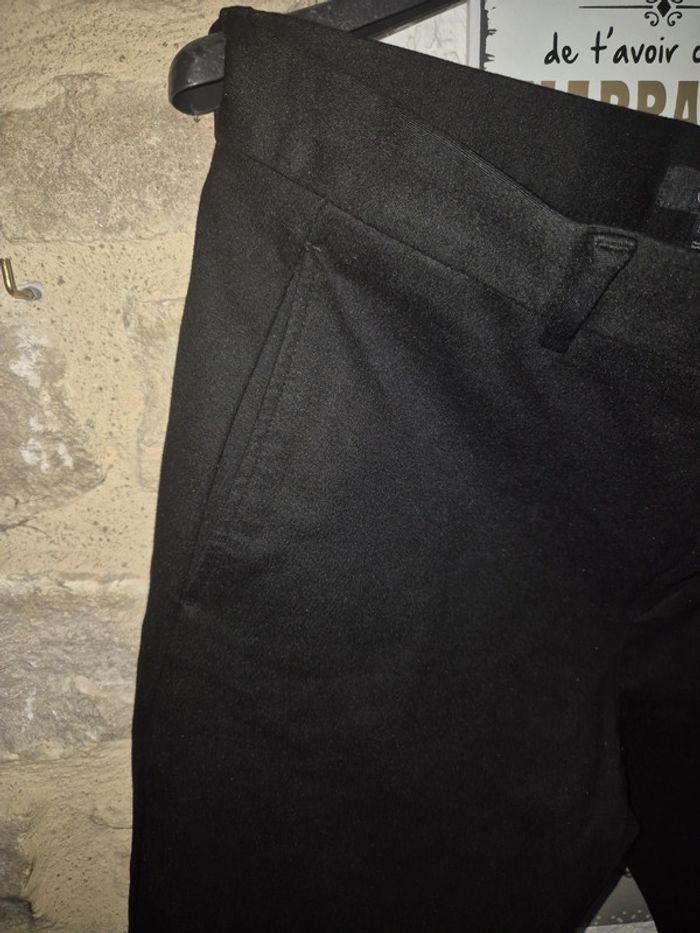 Magnifique pantalon habillé avec fermetures sur le bas COS taille 42 - photo numéro 2