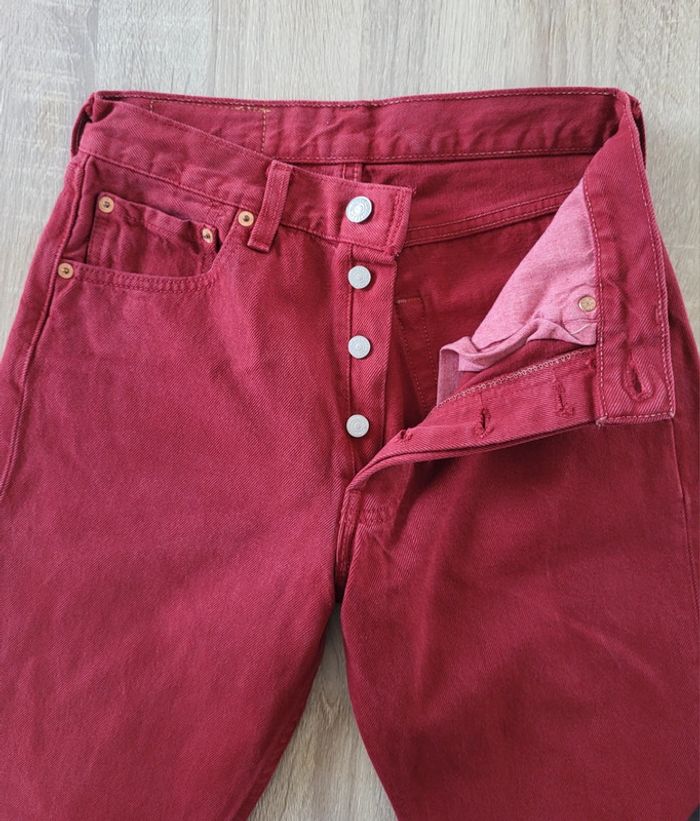 Jean Levi's 501 femme vintage 90's Made in USA bordeaux rare Taille 34 - photo numéro 3