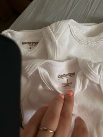 Lot de 4 bodies blancs manches courtes