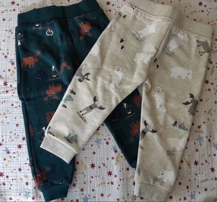 Lot de 2 pantalons Primark 18-24 mois - photo numéro 2