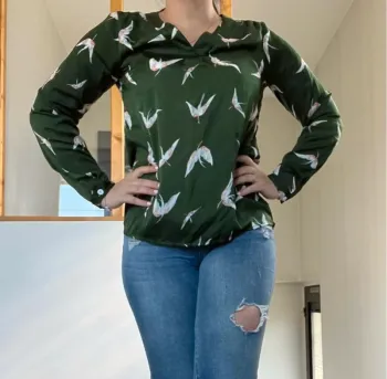 Blouse verte oiseaux