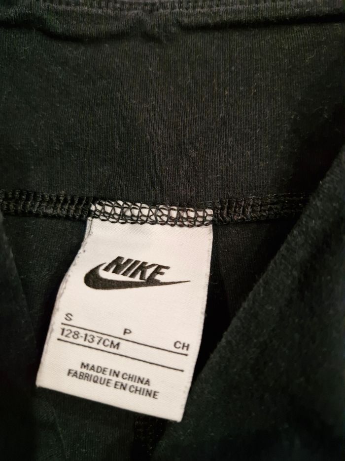 Short cycliste fille Nike taille S 10 ans - photo numéro 3