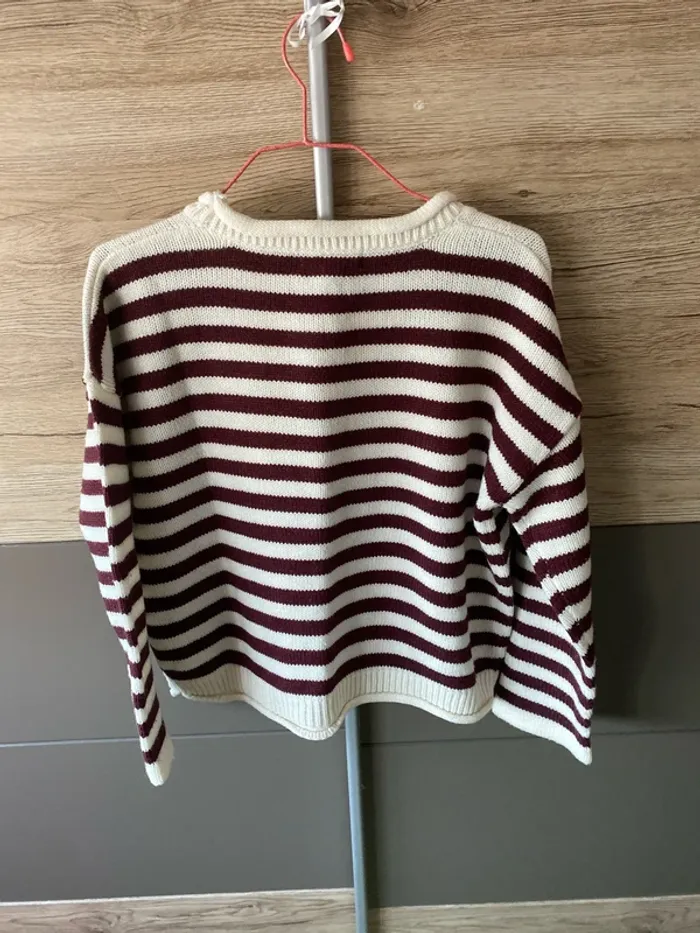 Pull taille S - photo numéro 2