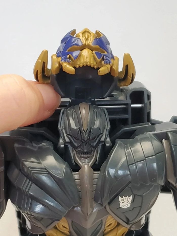 Transformers x 2 - The Last Knight Turbo Changer Megatron - photo numéro 9