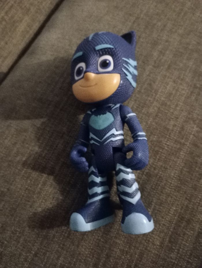 Figurine pyjamask