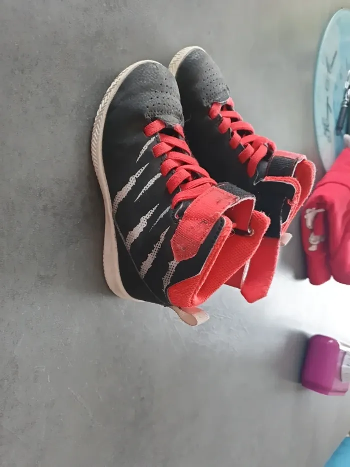 Chaussures basket taille 28 mixte - photo numéro 2