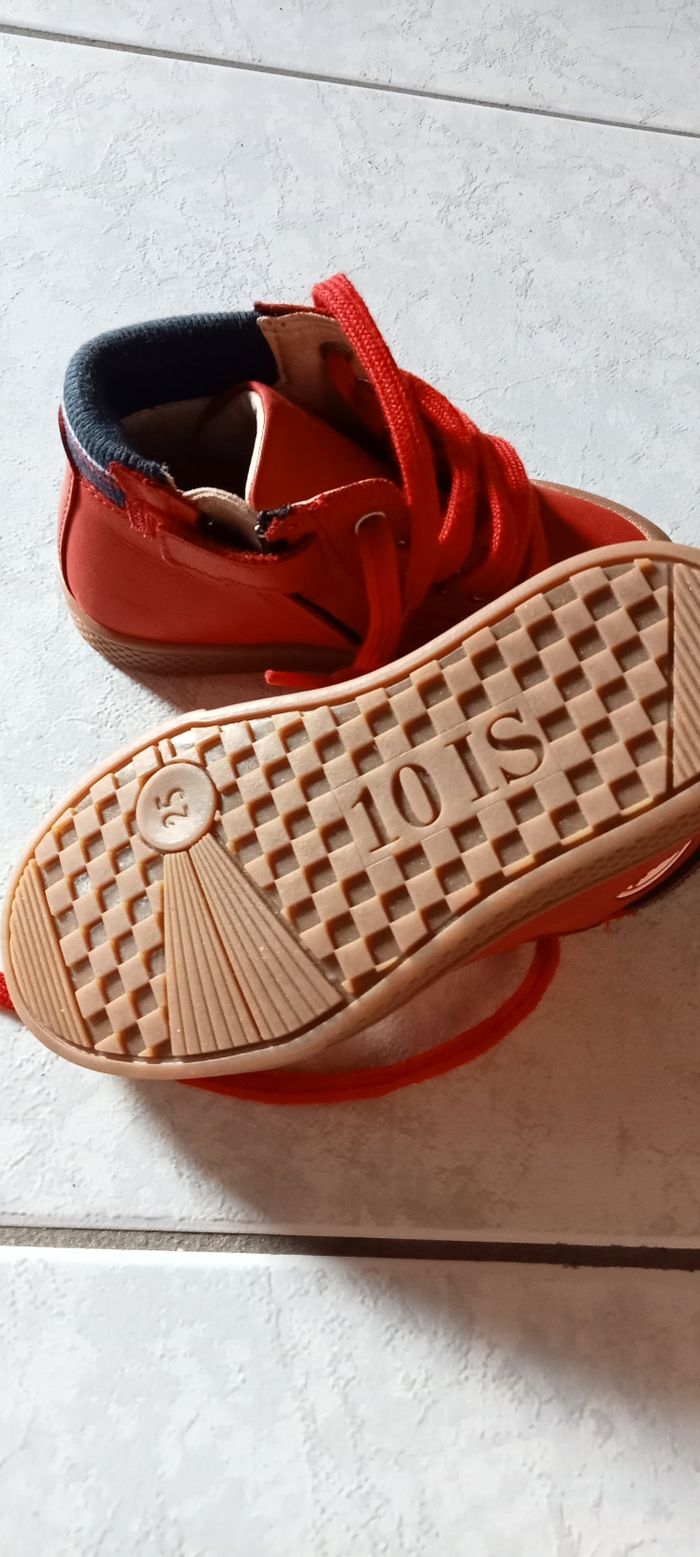 Baskets rouges - photo numéro 3