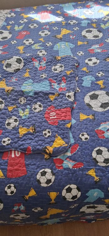 Taie oreiller et couvre lit football