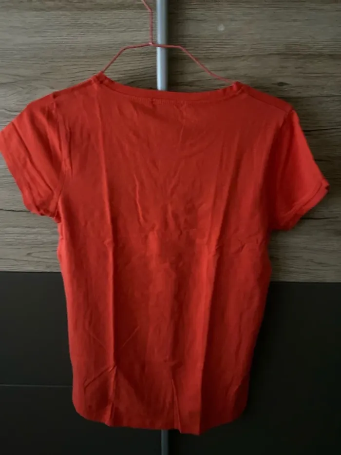 T-shirt taille 14 ans - photo numéro 2