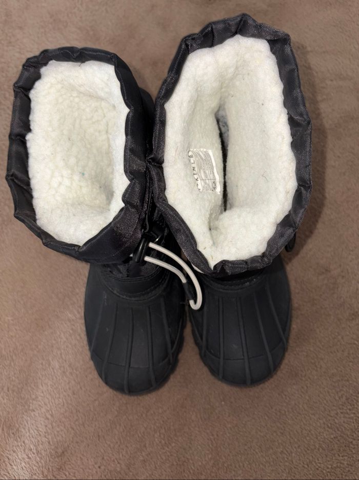 Bottes Chaussures de neige noir taille 34 McKinley en très bon état - photo numéro 3