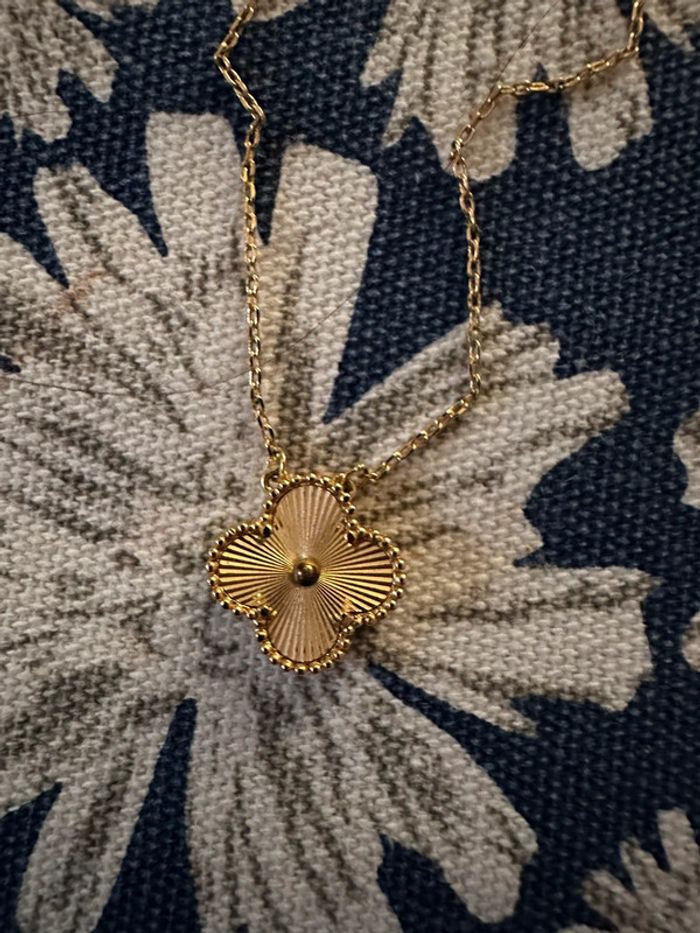 Collier trèfle - photo numéro 2