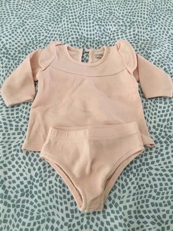 Ensemble bébé fille 1 mois