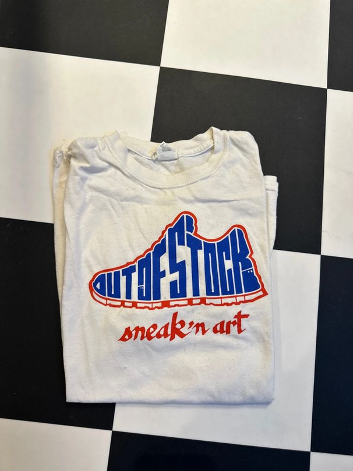 T-shirt sneakers