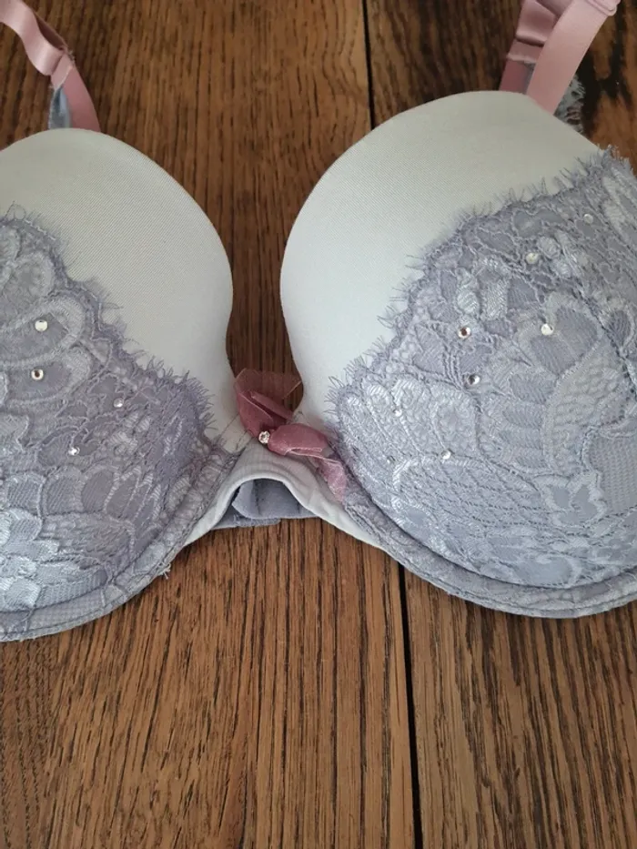 Jolie Soutiens-gorge Hunkemöller fr 95D - photo numéro 12