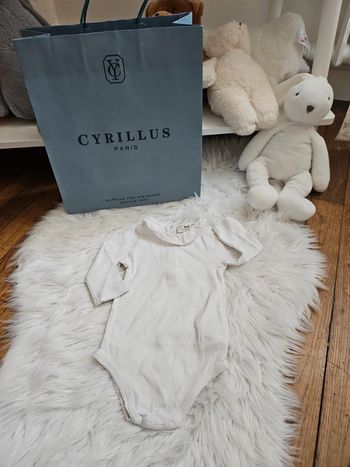 Bodie col collerette