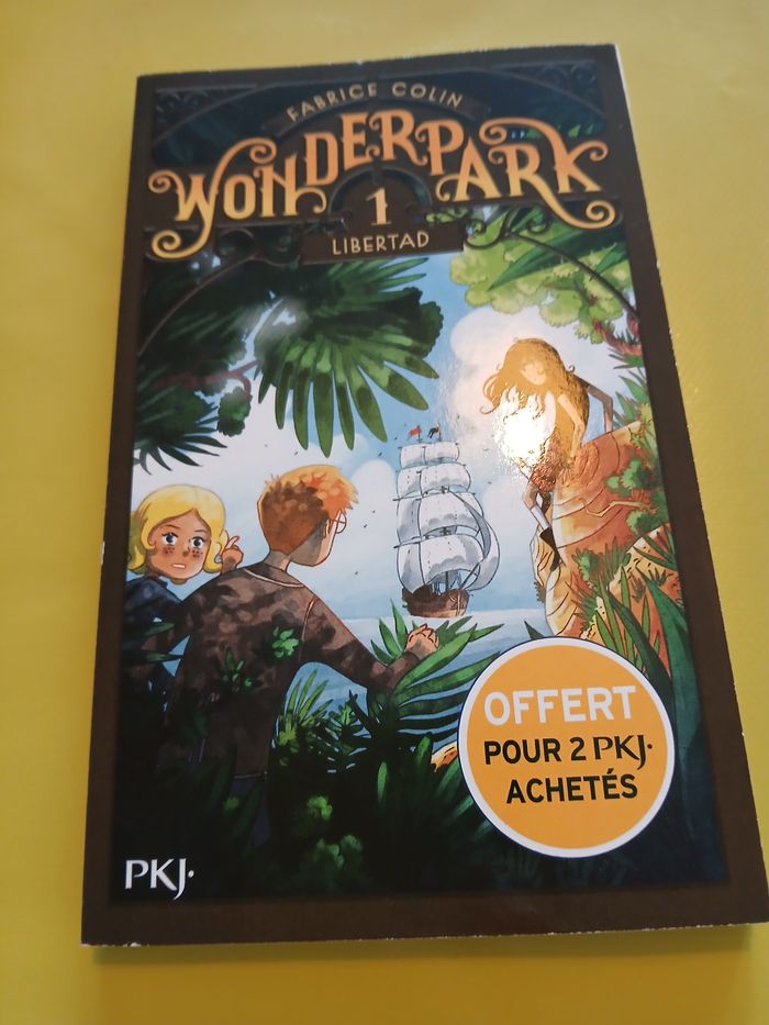 livre wonderpark tome 1 Fabrice Colin des 10 ans