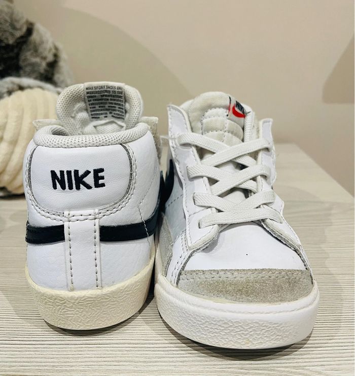 Baskets Nike Blazer Mid mixte - pointure 23,5 - photo numéro 10