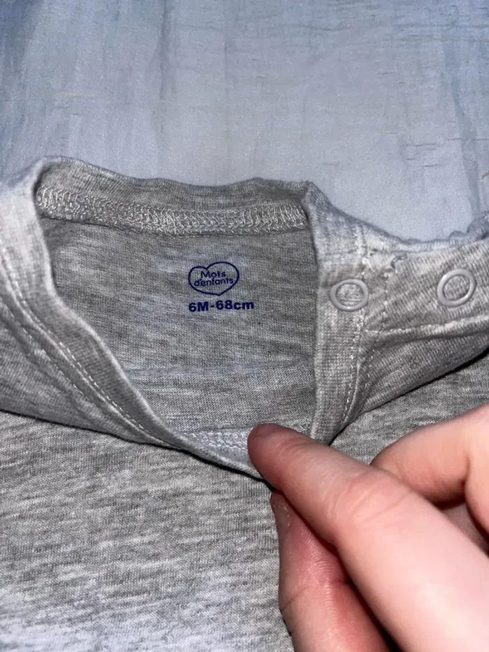 Tee shirt gris - photo numéro 2