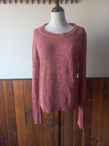 Pull ajouré rose