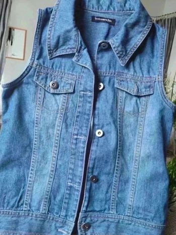 Blouson en jean sans manche fille 🌹10 ans 🌹