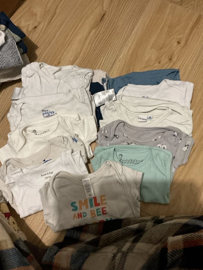 13 body manches courtes