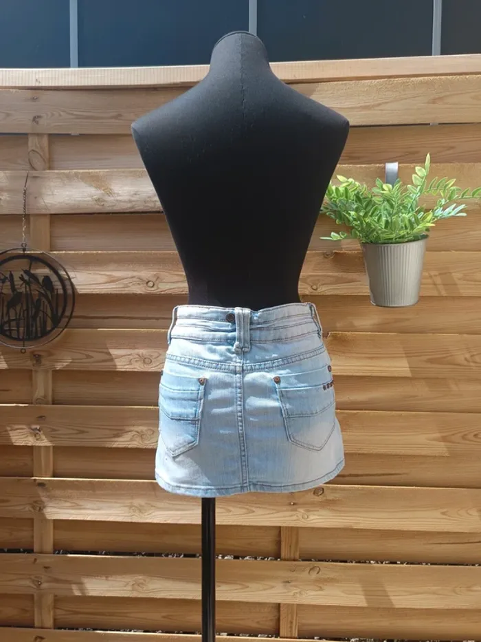 Mini jupe taille S - photo numéro 4