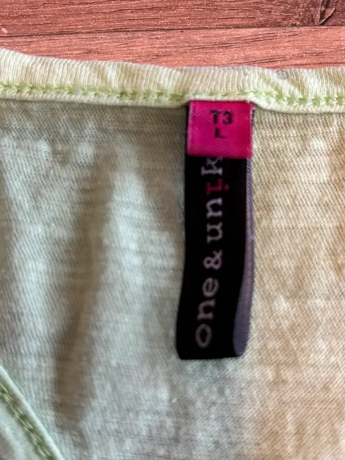 Je vend un débardeur femme taille T3 L très bon état - photo numéro 3
