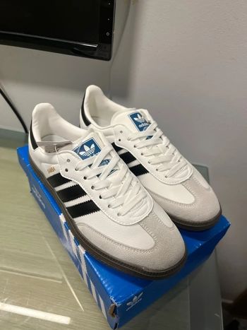 Aadidas originals Taille  41