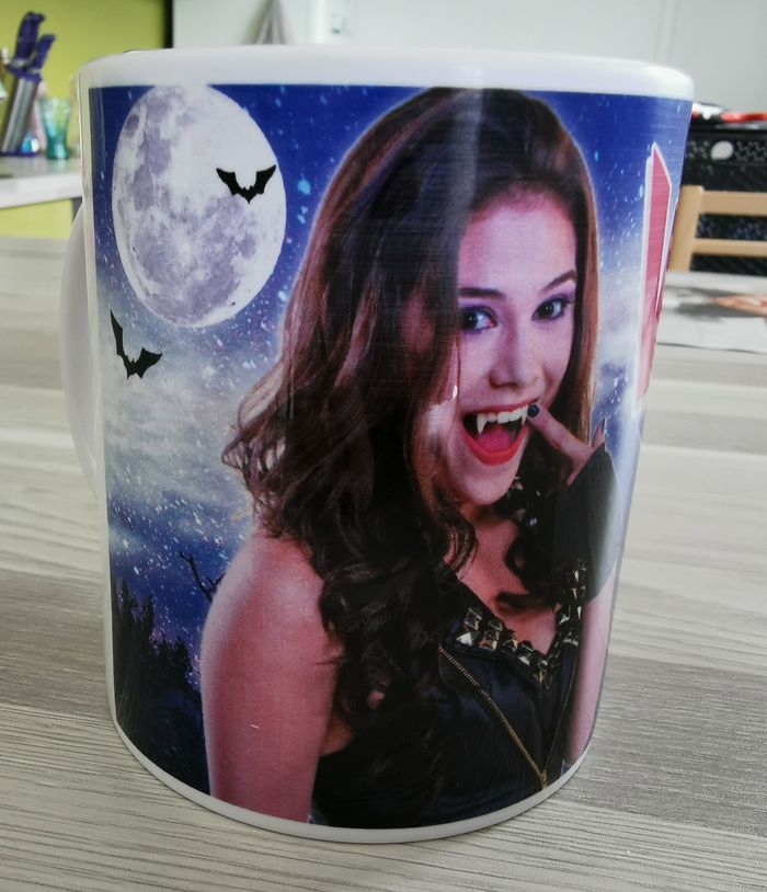 Mug Chica Vampiro