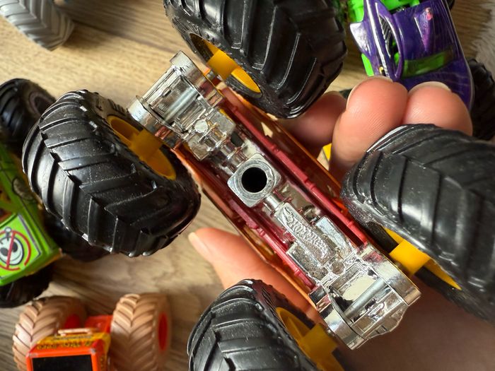 Lot de 9 monster truck monster jam hot wheels - photo numéro 6