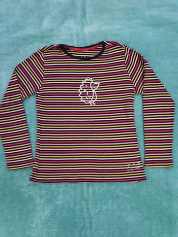 Tres beau tee-shirt 10 ans