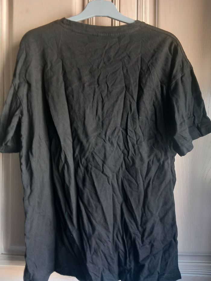 Tee-shirt noir et blanc taille XXL - photo numéro 5
