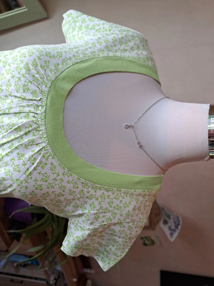 Haut vert pomme floral - photo numéro 2
