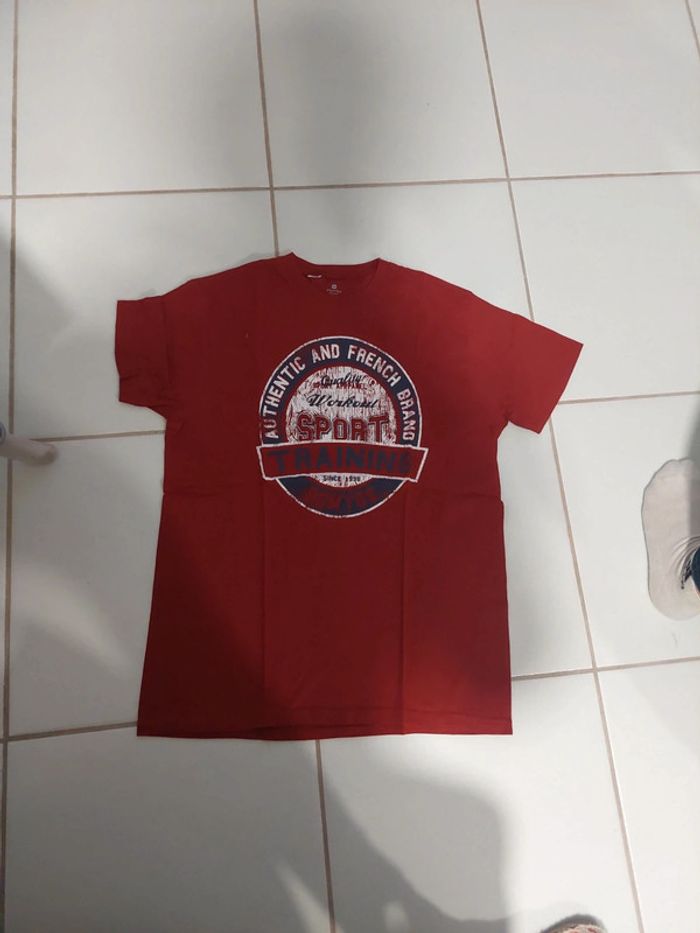 Magnifique tee-shirt Domyos état neuf - photo numéro 7