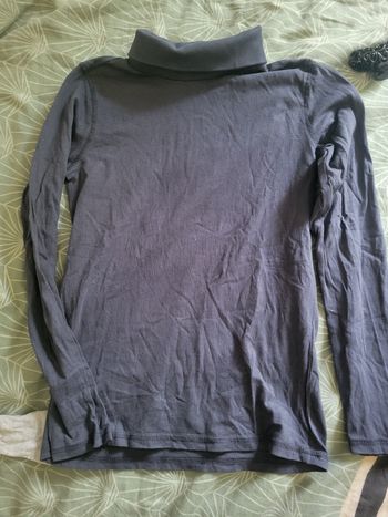 Pull . Maillot manches longues col roulé tex 9.10 ans