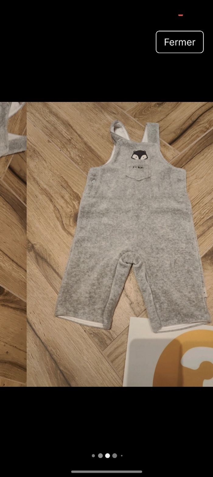 Lot ensemble 1 salopette grise chaude doublé et douce 
Avec t-shirt qui s'ouvre en totalité dans le dos 
Motif renard 
Marque p'tit bisou
Taille 3 mois 60cm
Parfait état - photo numéro 5