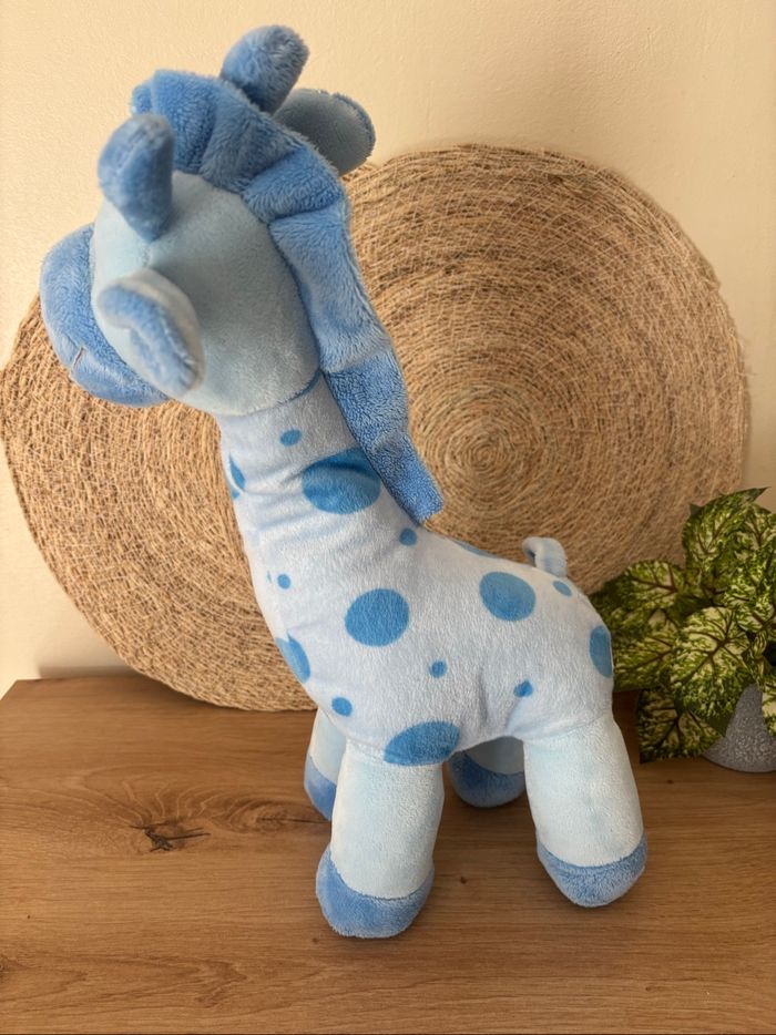 Doudou girafe pois bleu toys r us 38 cm - photo numéro 3