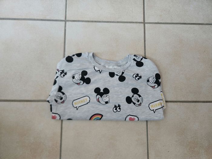 Pull Bsk Disney taille M - photo numéro 4