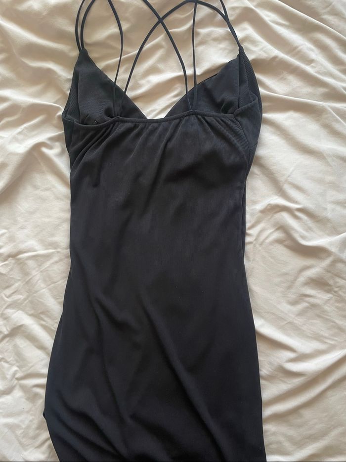 Robe noire - photo numéro 2