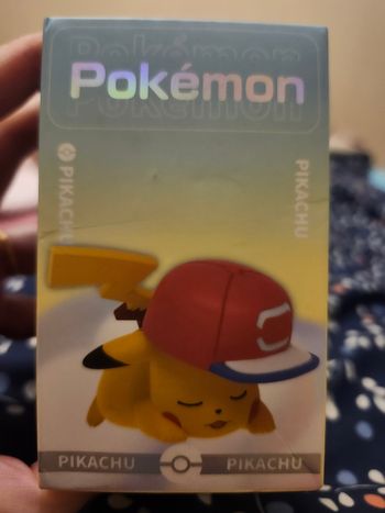 Figurine Pikachu 7 cm - neuf