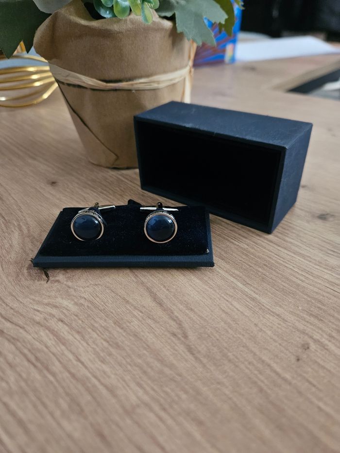 Boutons de manchette bleu