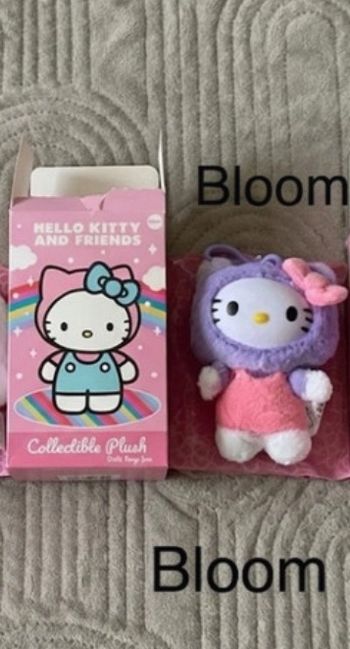 Peluche /porte clé hello kitty bloom