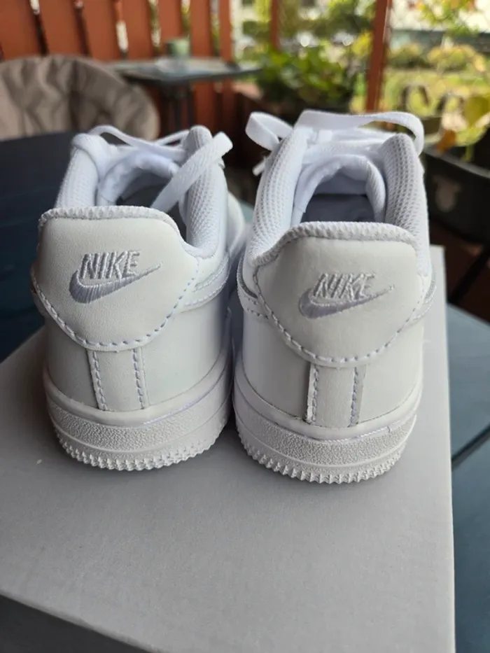 Nike force 1 blanche taille 31 neuves - photo numéro 5