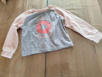 Pull rose et gris